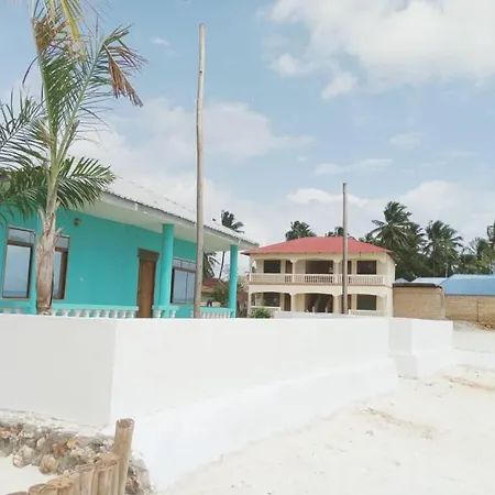 Minazi Beach Bungalows